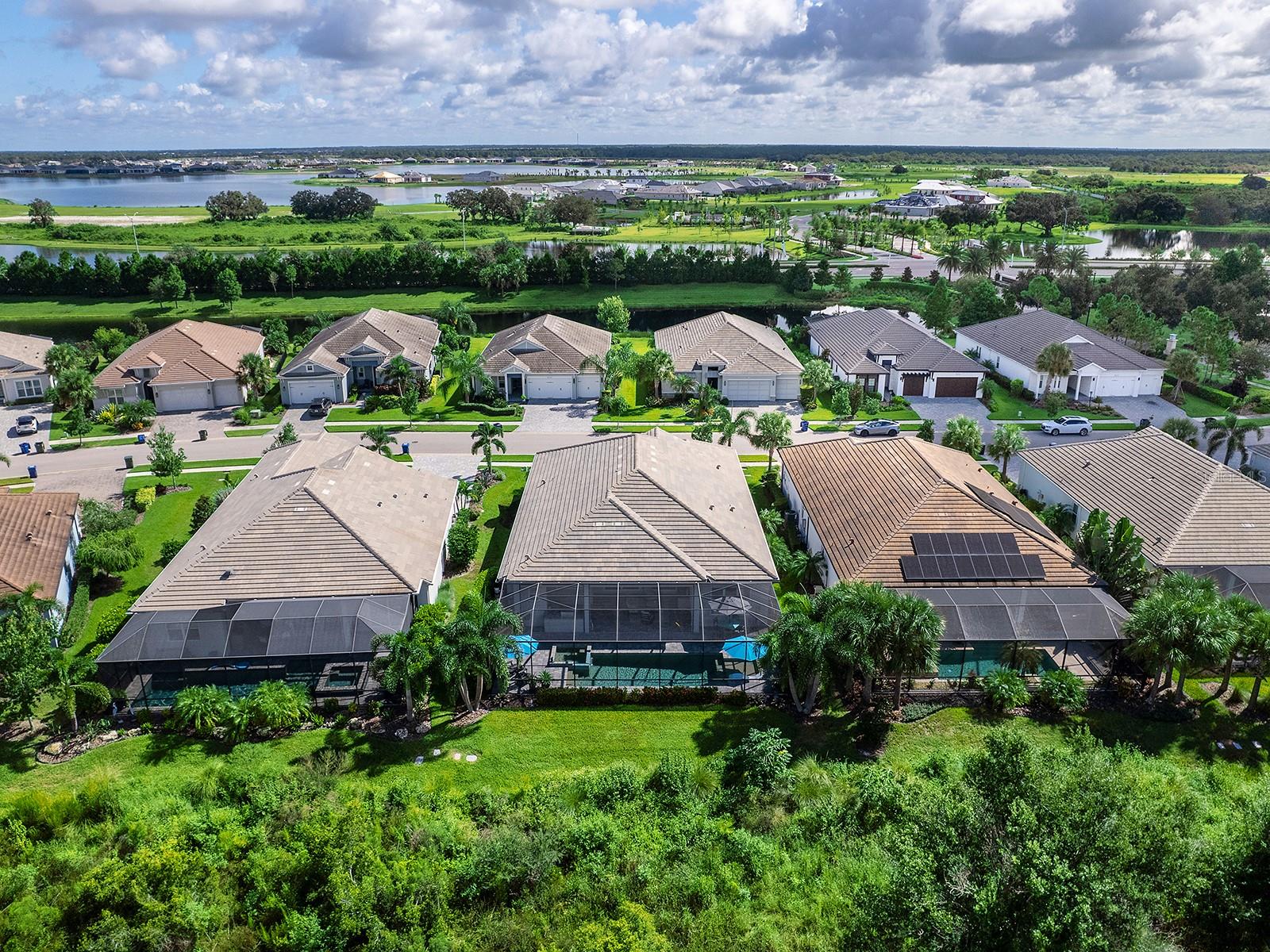 Image 52 of 81 For 8273 Grande Shores Drive