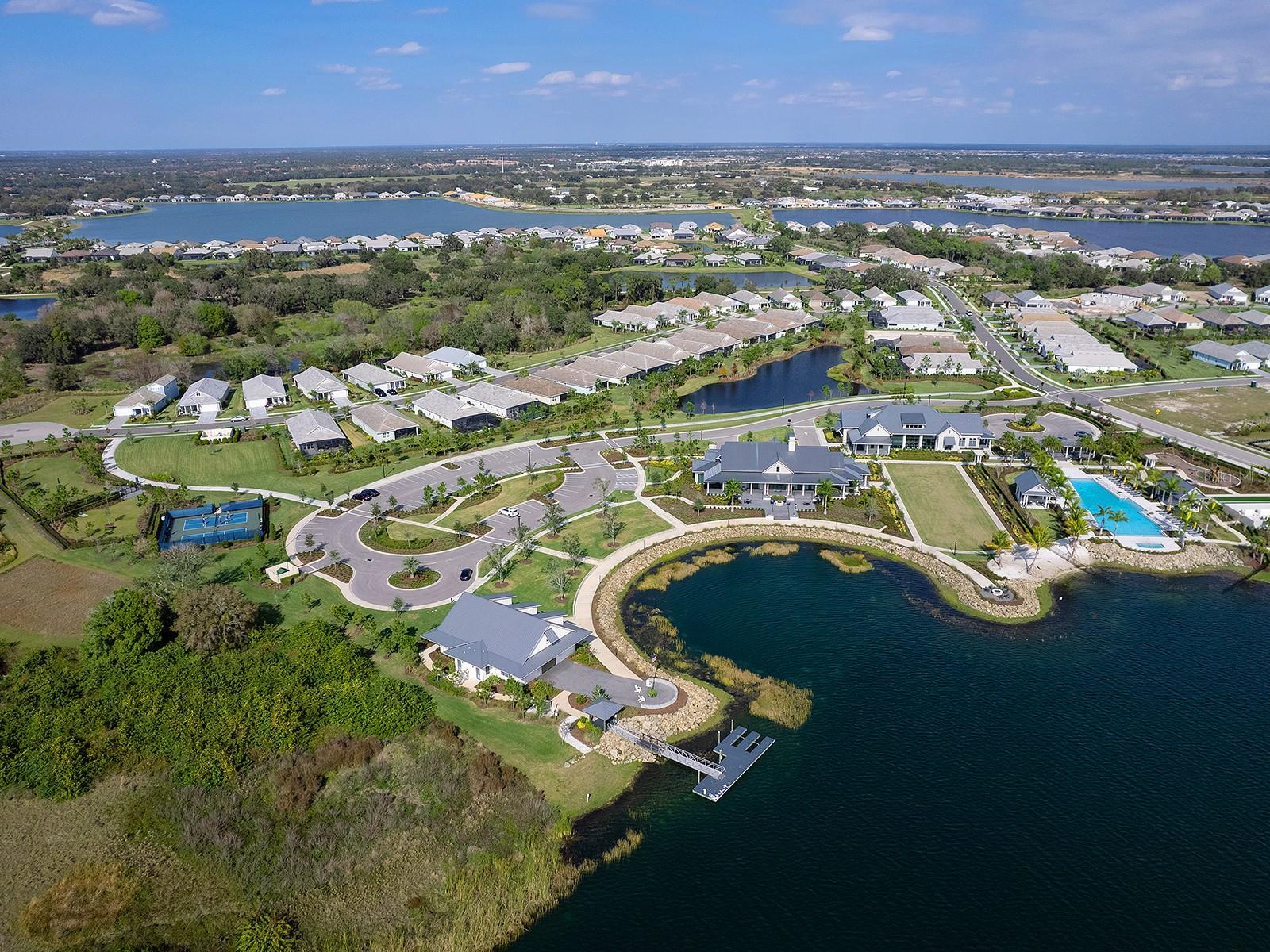 Image 55 of 81 For 8273 Grande Shores Drive