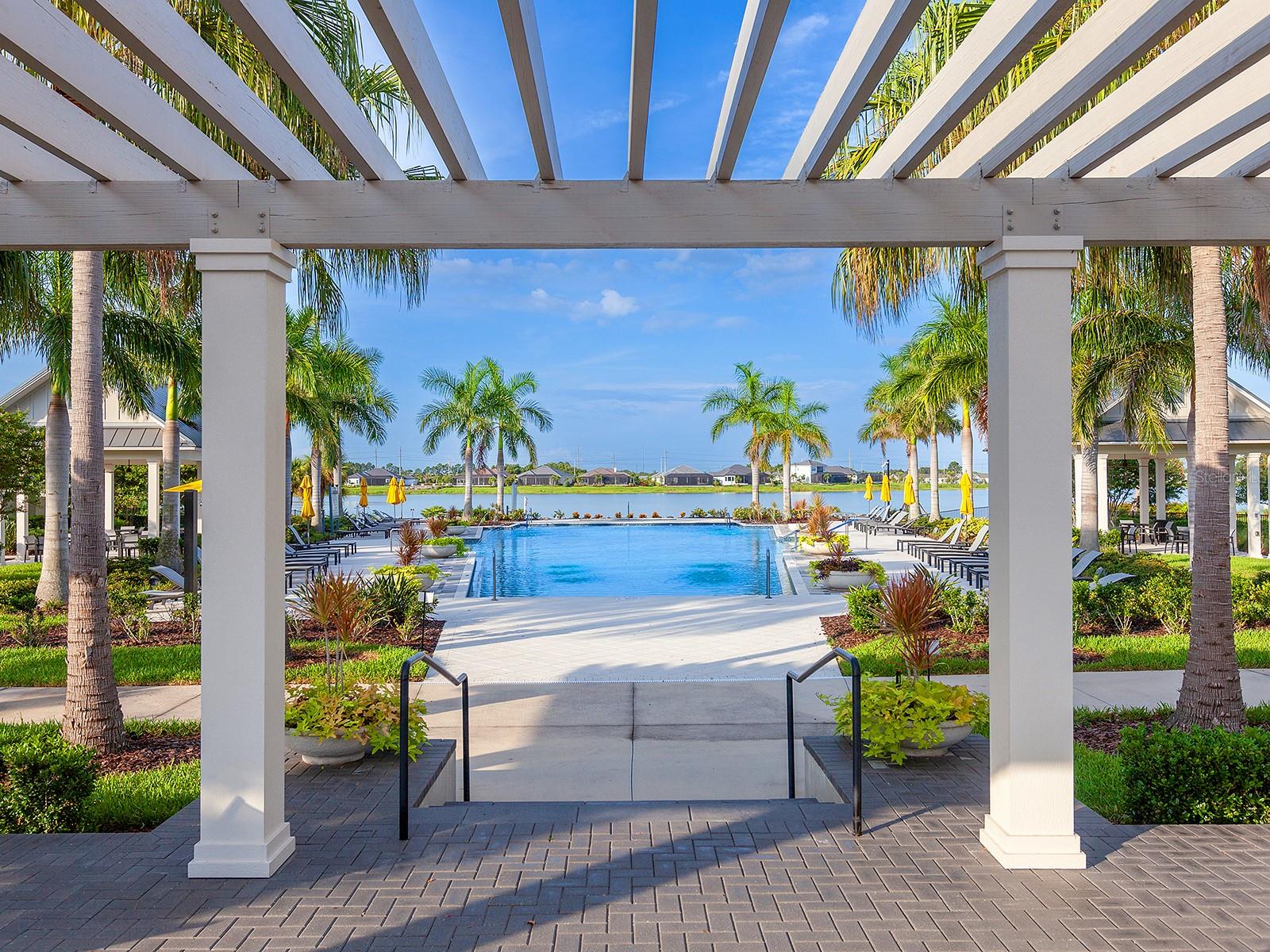 Image 61 of 81 For 8273 Grande Shores Drive