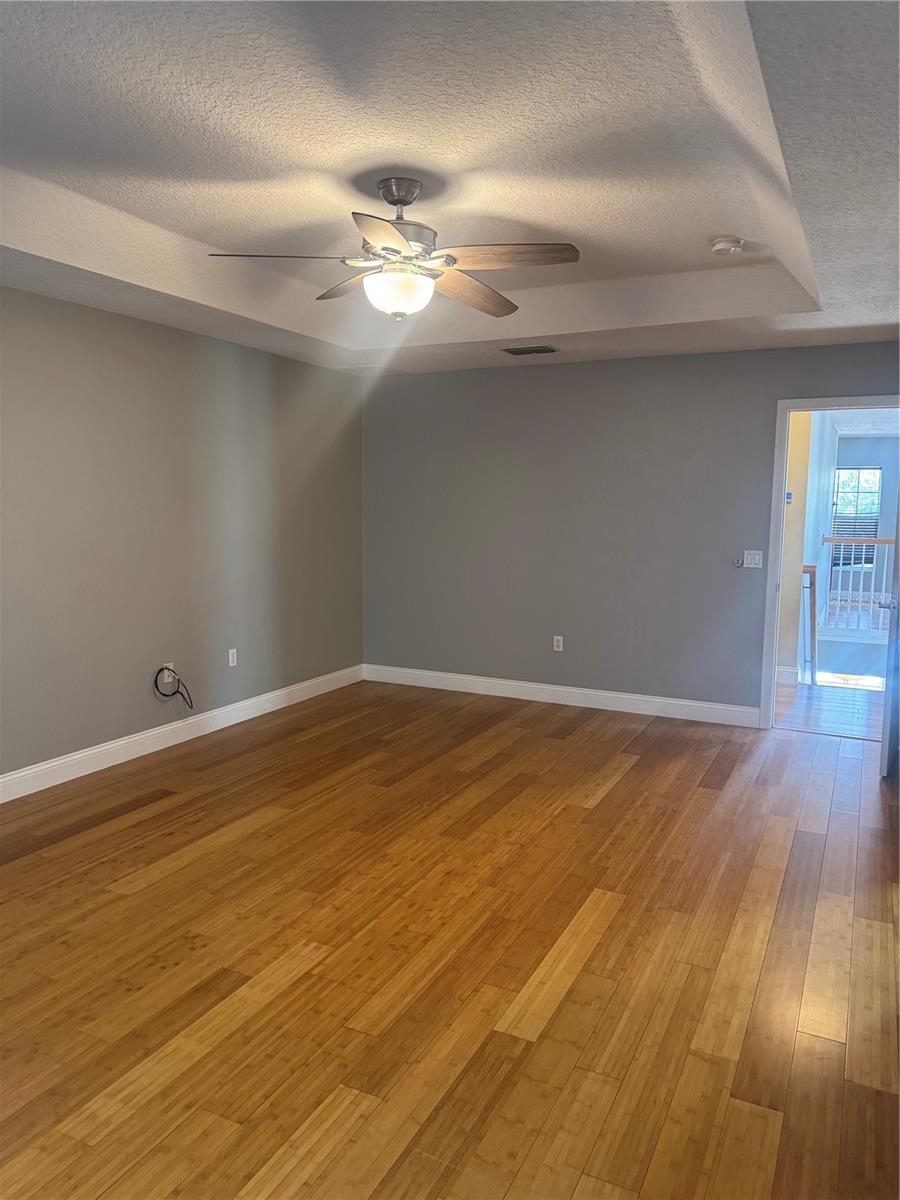 Image 22 of 30 For 117 Henley Circle