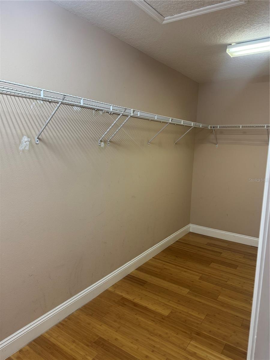 Image 25 of 30 For 117 Henley Circle