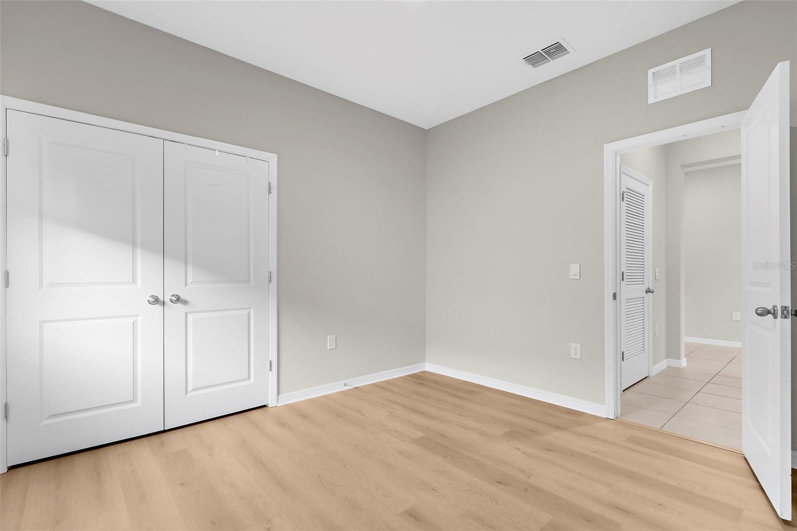 Image 12 of 40 For 3934 Lively Coral Place
