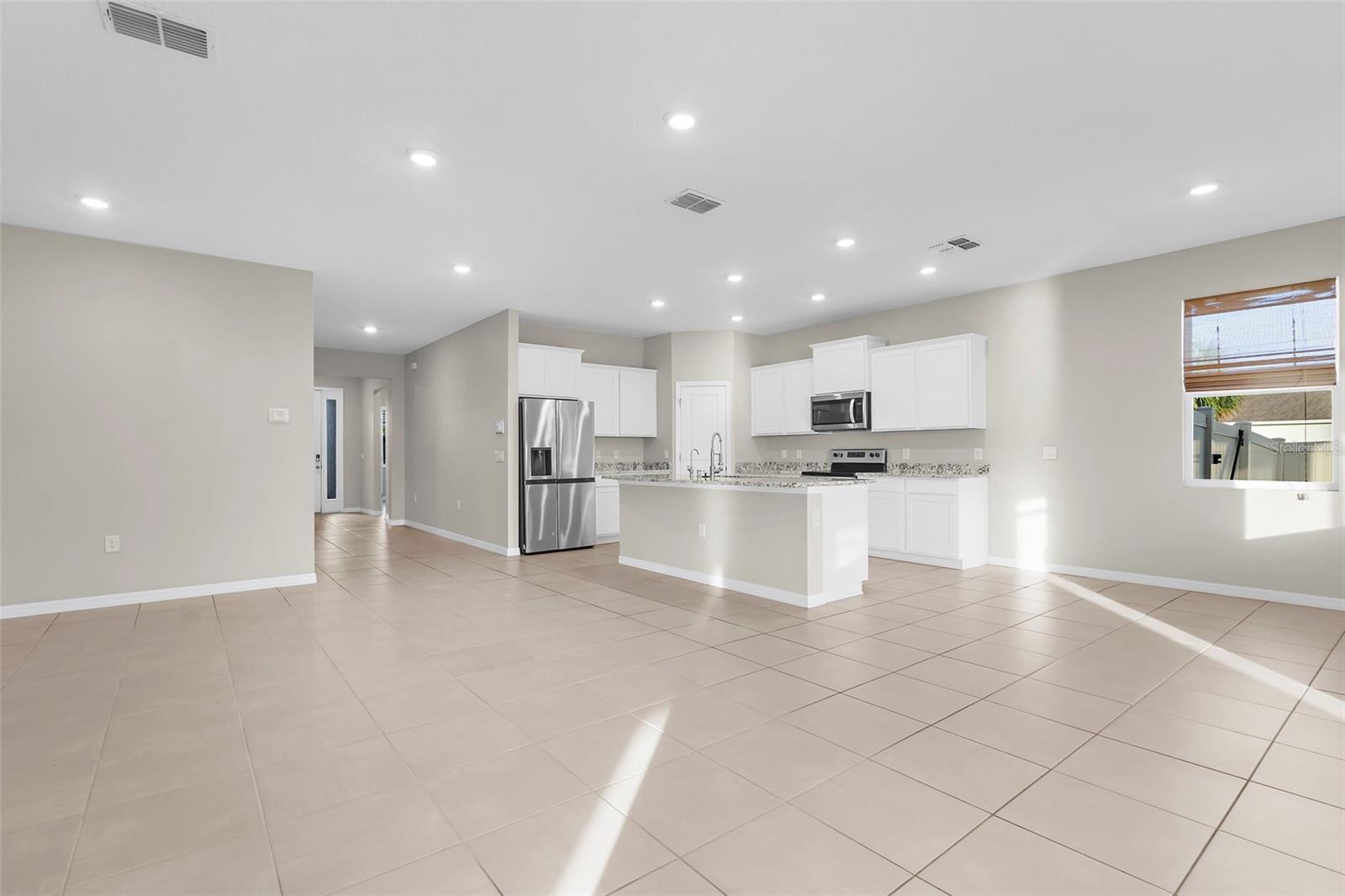 Image 18 of 40 For 3934 Lively Coral Place