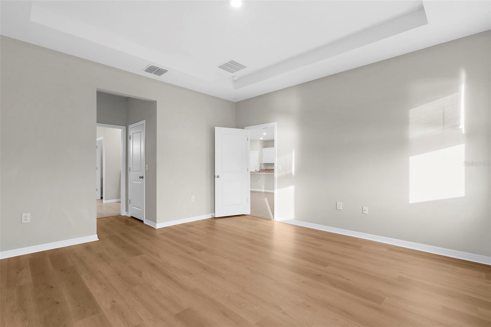 Image 26 of 40 For 3934 Lively Coral Place