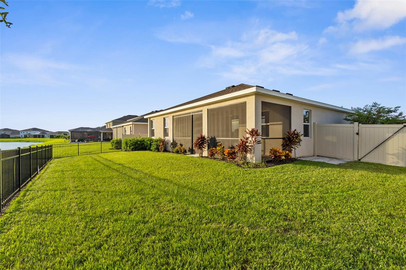 Image 33 of 40 For 3934 Lively Coral Place