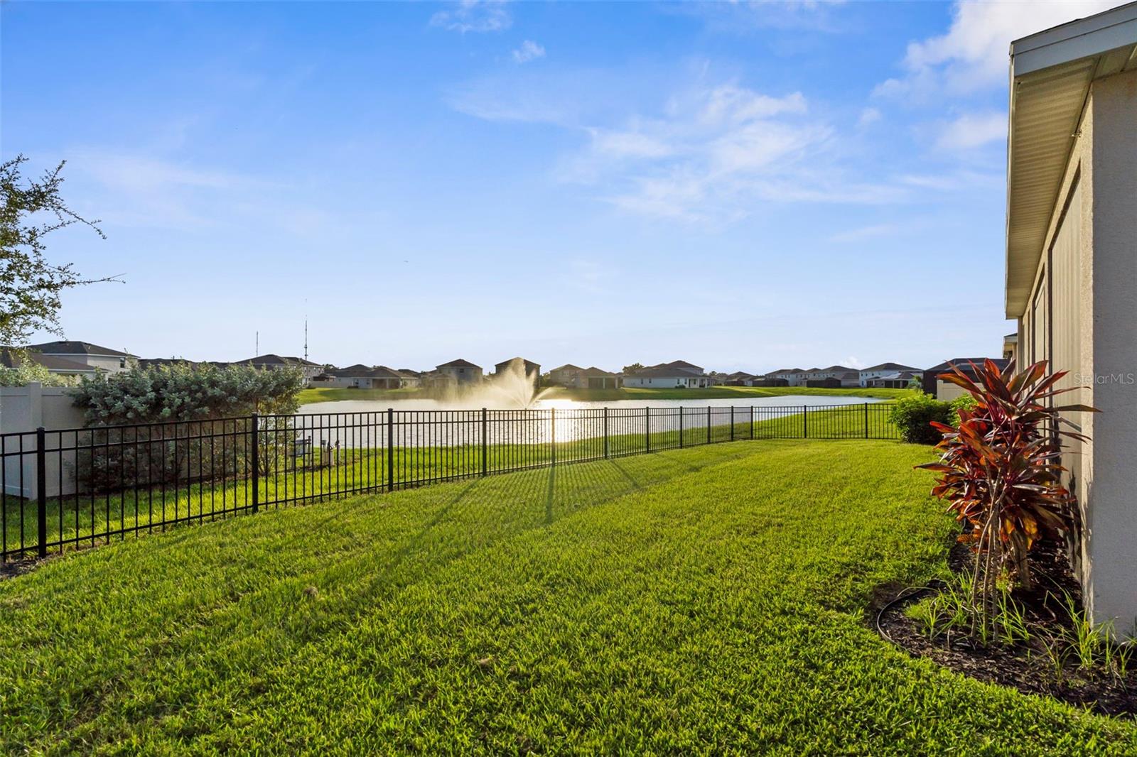 Image 34 of 40 For 3934 Lively Coral Place
