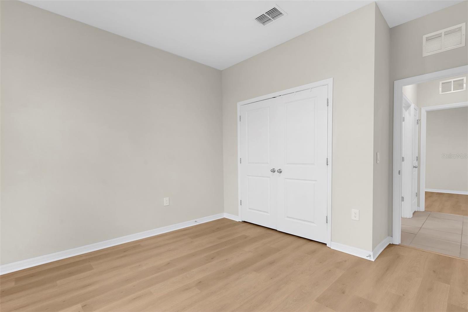 Image 5 of 40 For 3934 Lively Coral Place