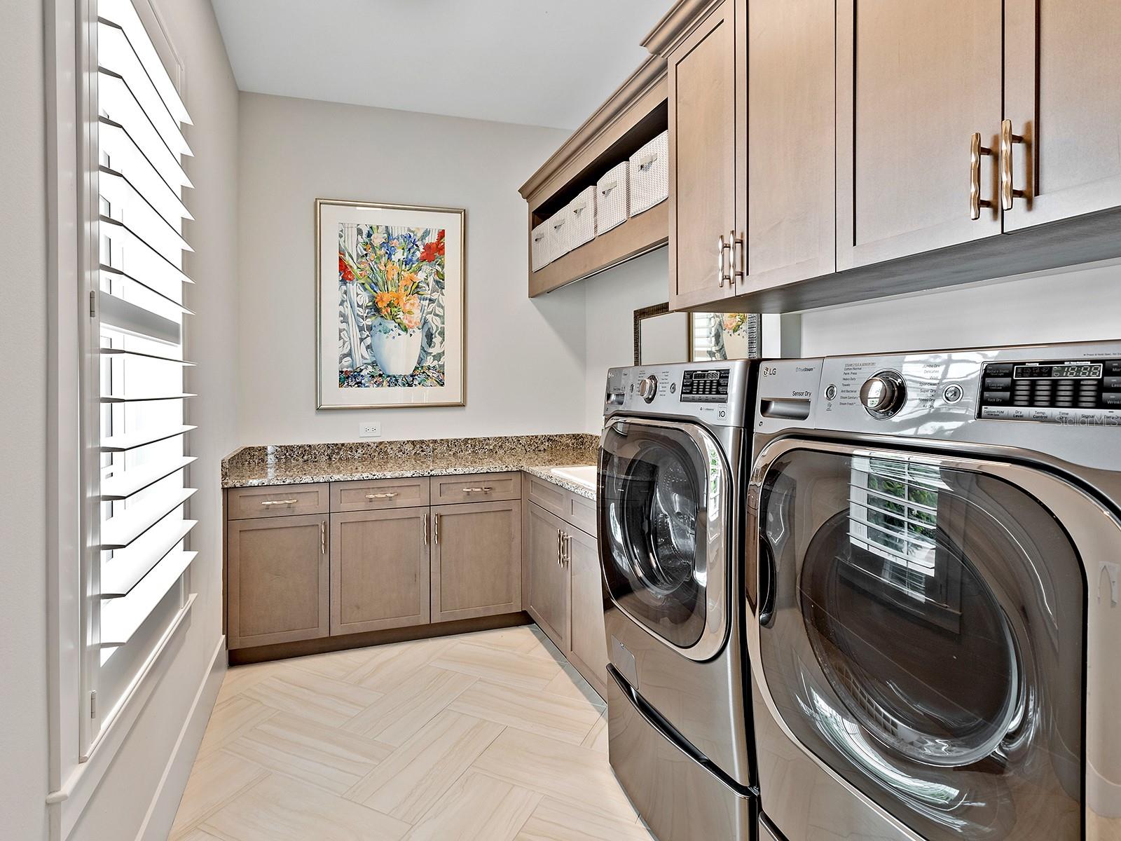 Image 66 of 100 For 14831 Como Circle