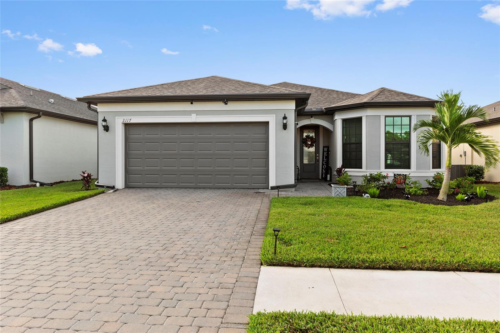 Image 4 of 32 For 2117 Laurifolia Court