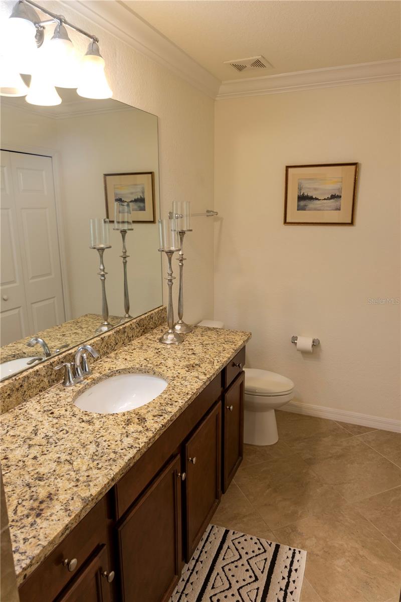 Image 16 of 88 For 17108 Vardon Terrace 204
