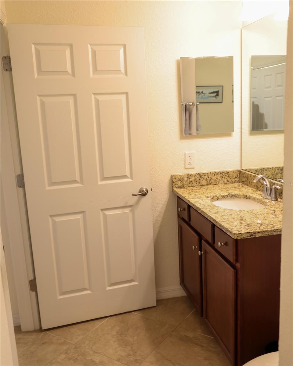 Image 29 of 88 For 17108 Vardon Terrace 204