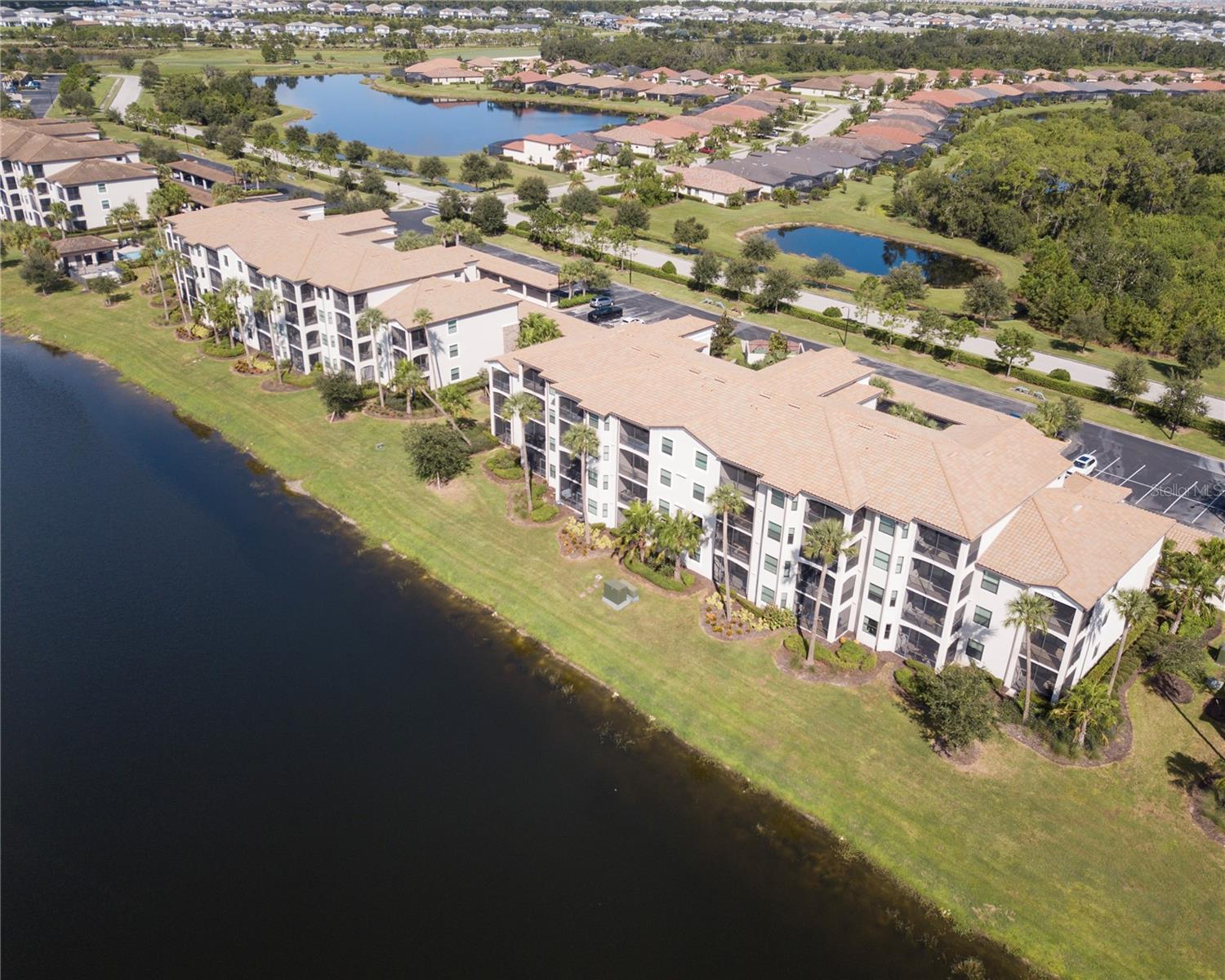 Image 43 of 88 For 17108 Vardon Terrace 204