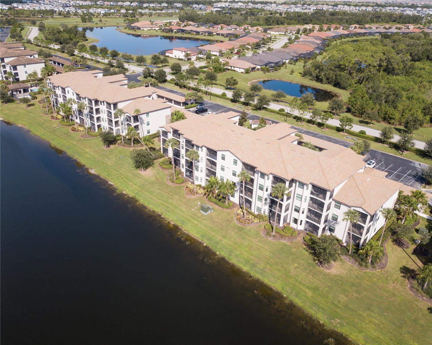 Image 44 of 88 For 17108 Vardon Terrace 204