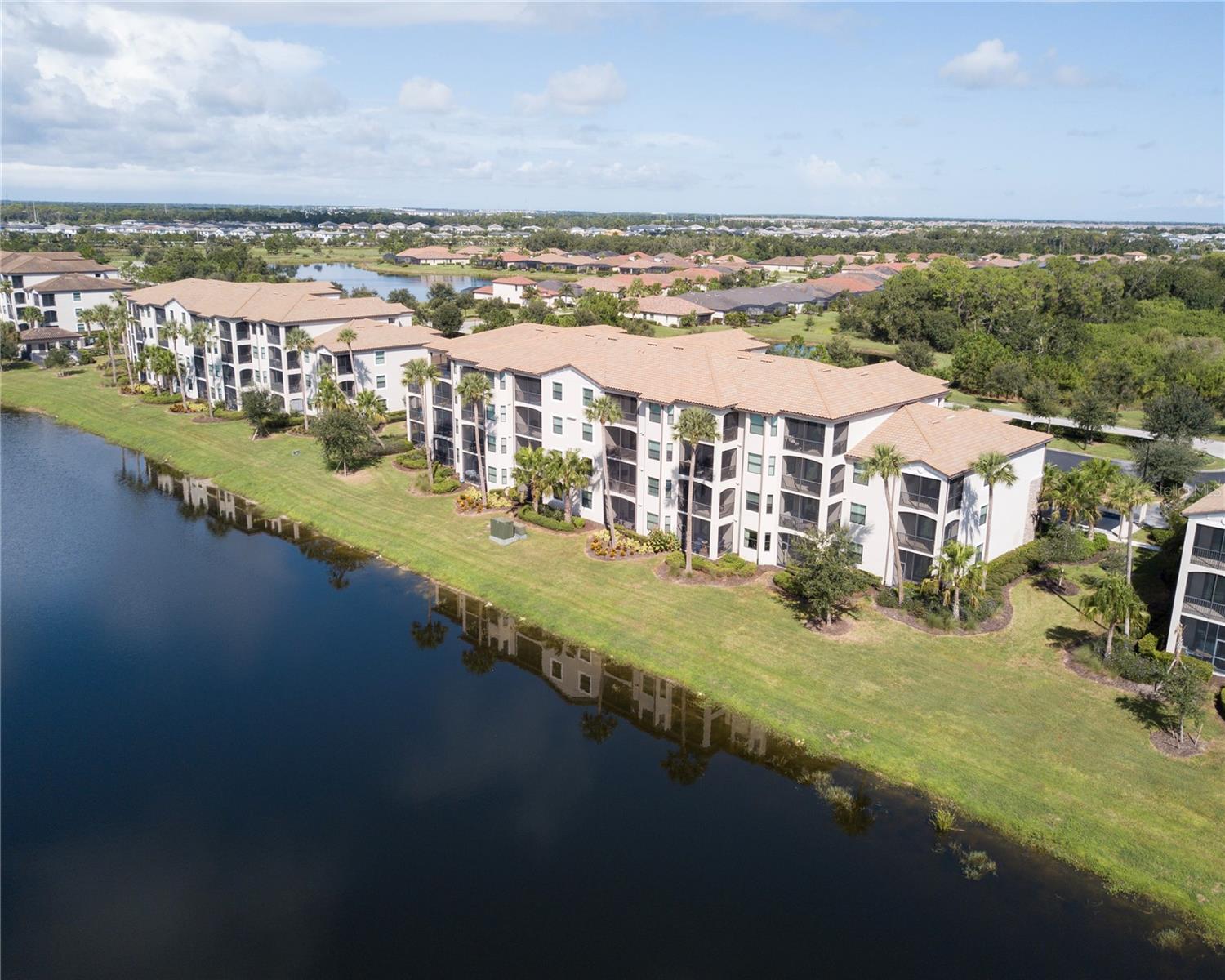 Image 47 of 88 For 17108 Vardon Terrace 204