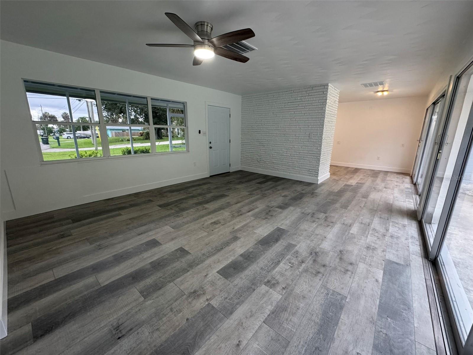 Image 16 of 70 For 116 Myakka Drive