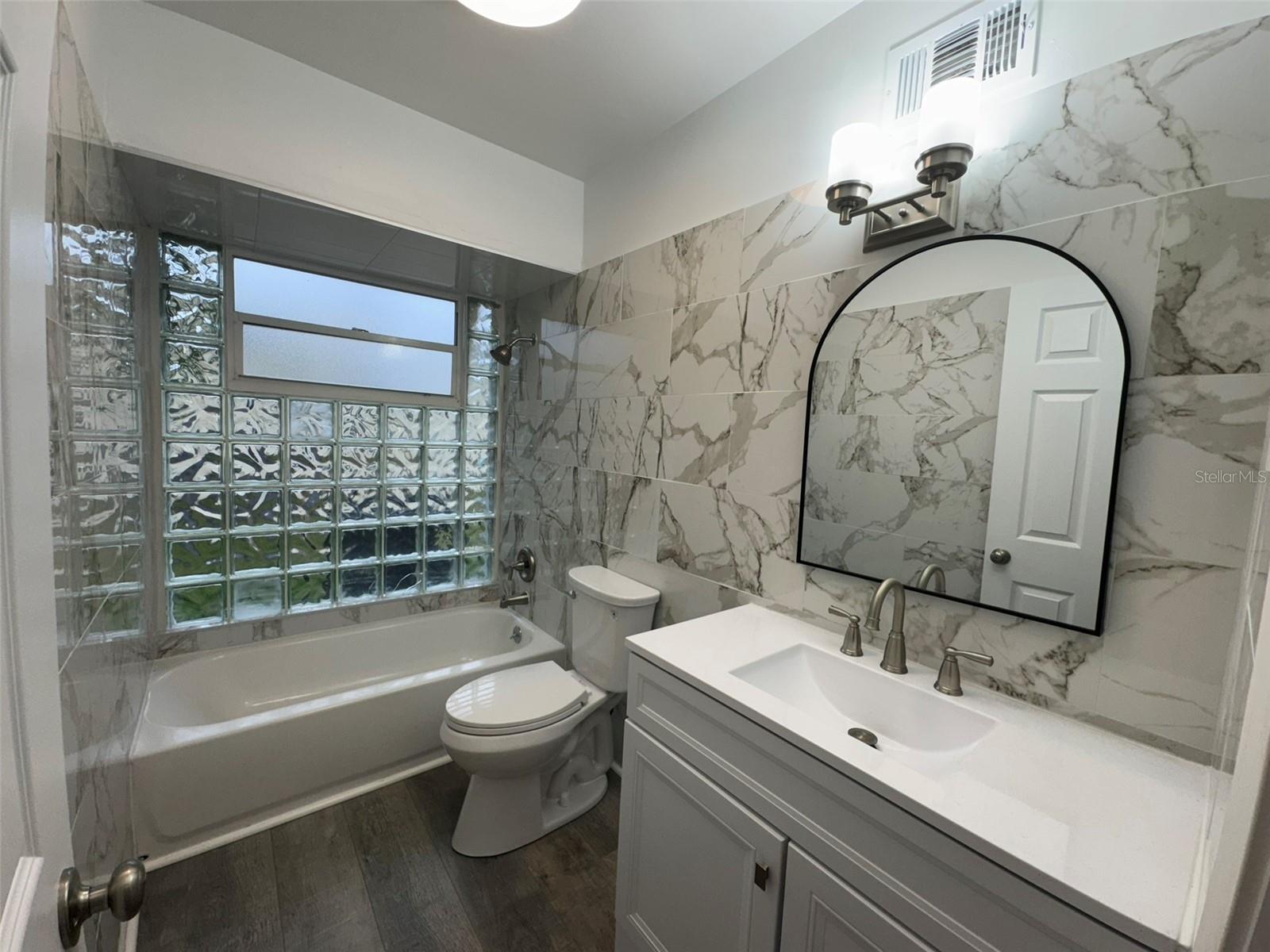 Image 17 of 70 For 116 Myakka Drive