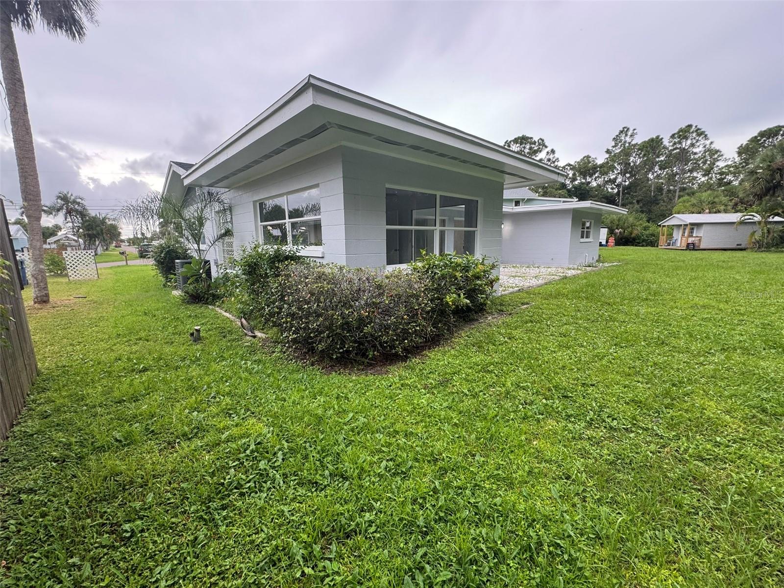 Image 41 of 70 For 116 Myakka Drive