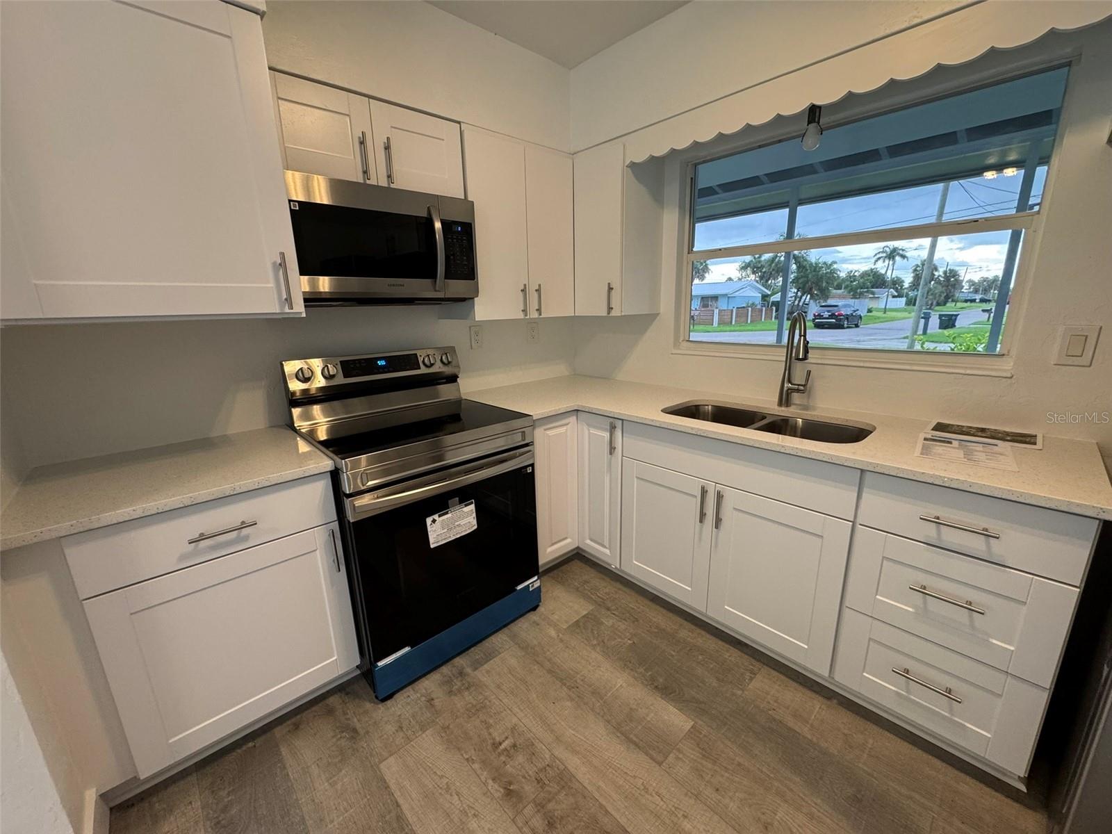 Image 6 of 70 For 116 Myakka Drive