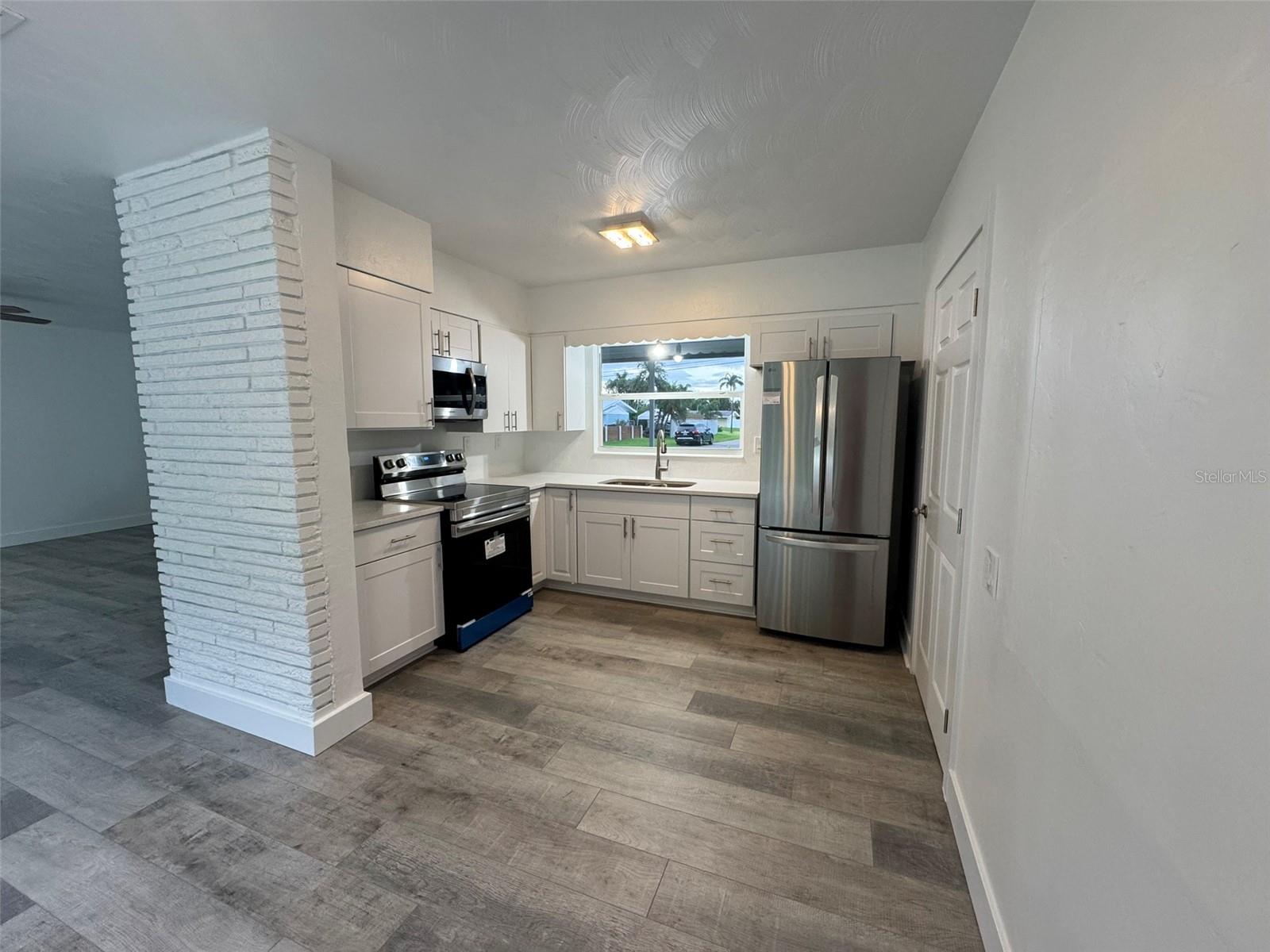 Image 7 of 70 For 116 Myakka Drive