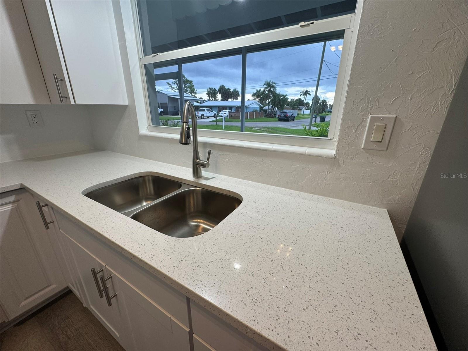 Image 9 of 70 For 116 Myakka Drive