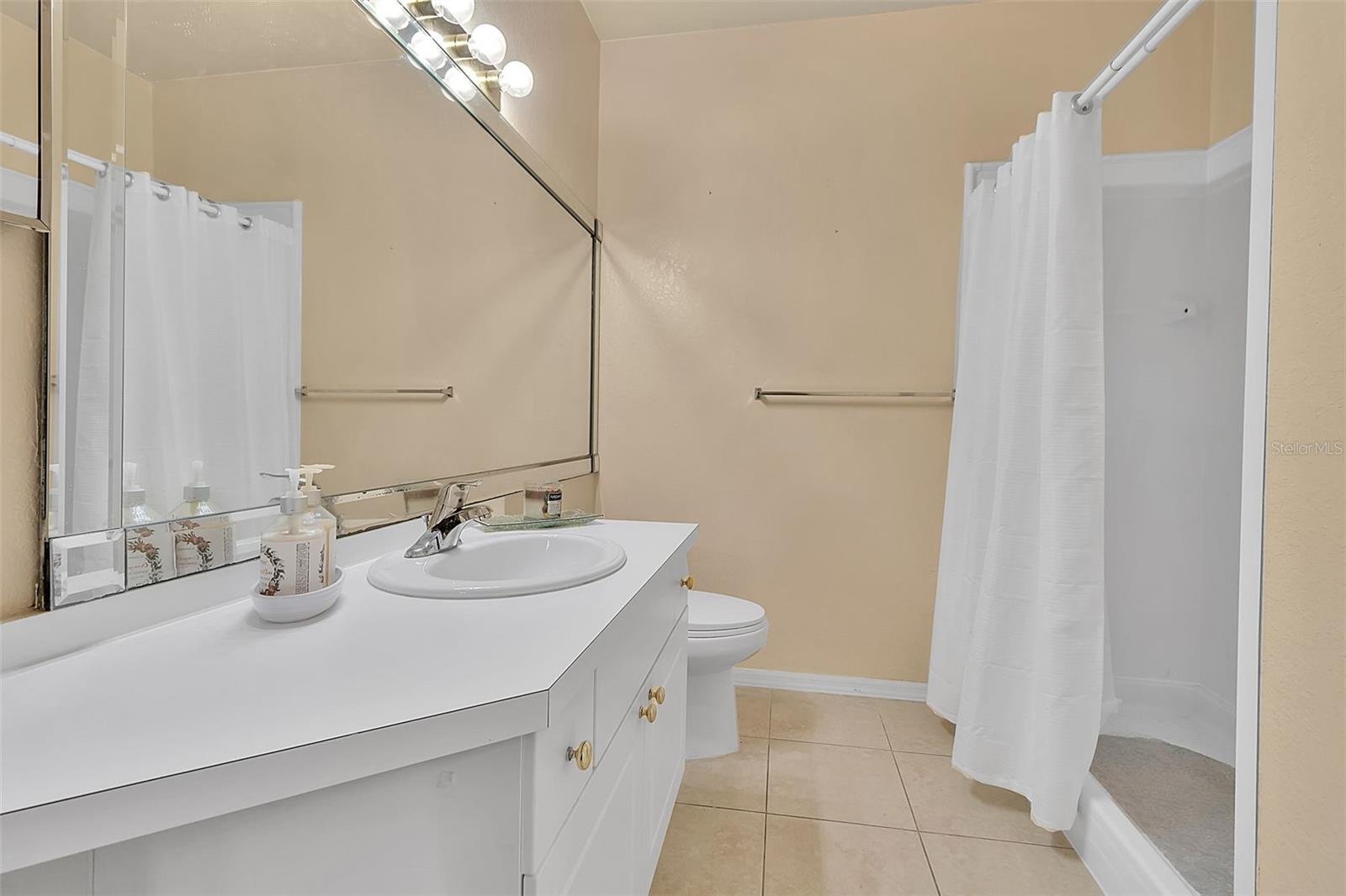 Image 31 of 39 For 5110 Northridge Road 203
