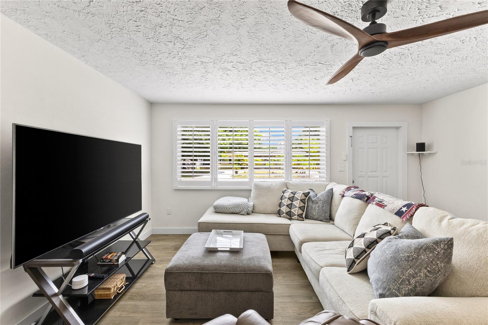 Image 10 of 34 For 163 Sunway Avenue