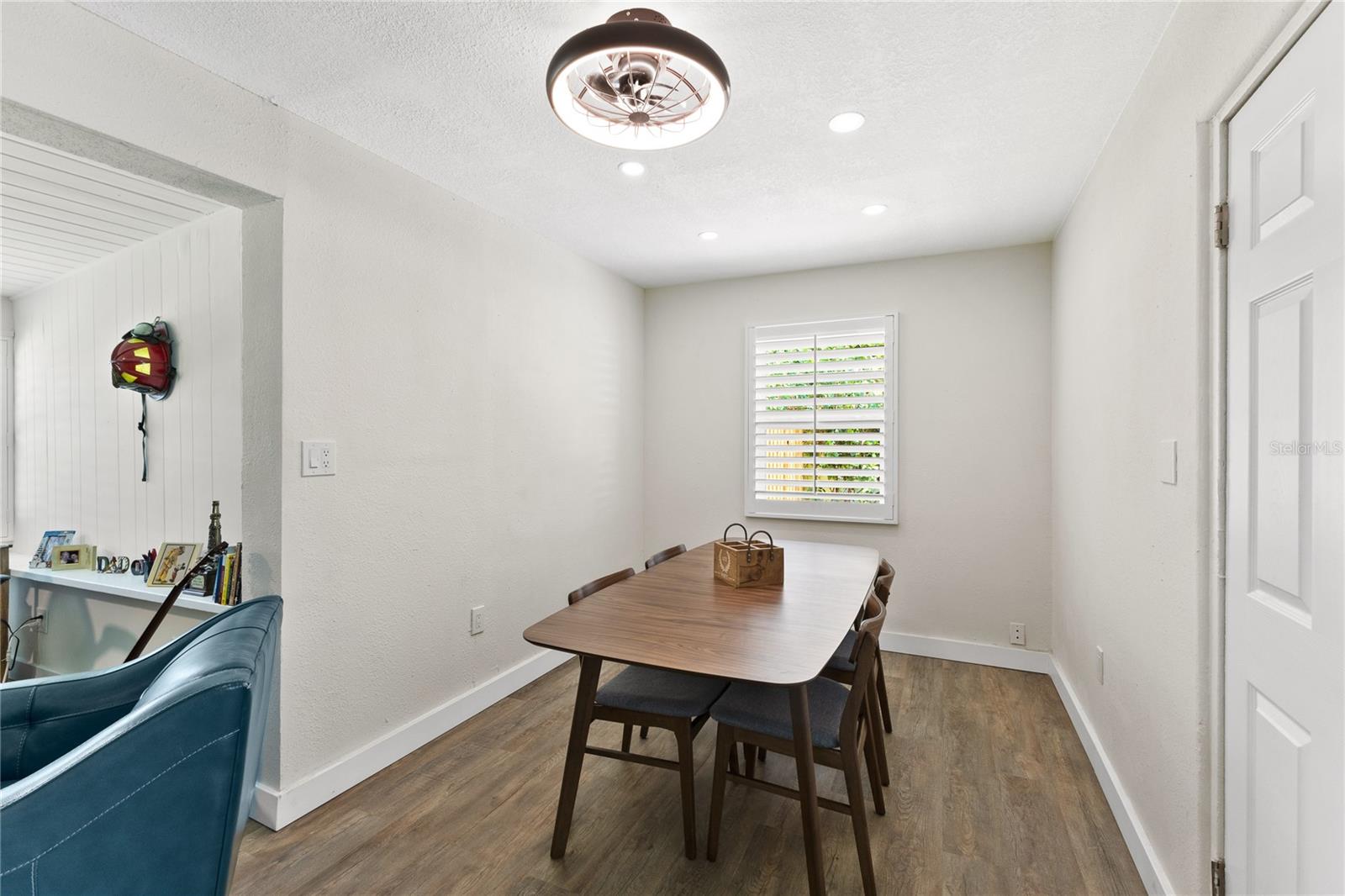 Image 16 of 34 For 163 Sunway Avenue