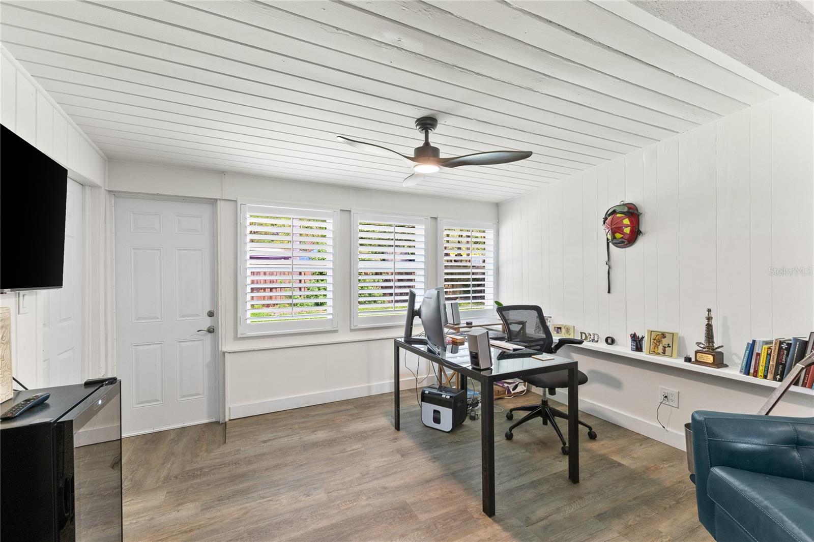 Image 17 of 34 For 163 Sunway Avenue