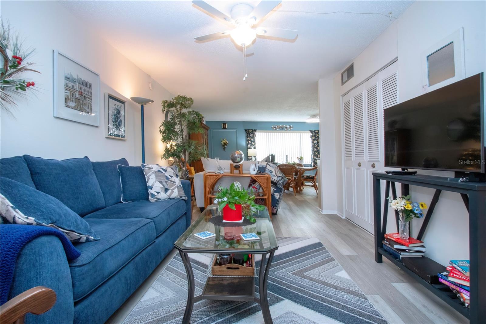 Image 14 of 50 For 4210 Ironwood Circle 101j
