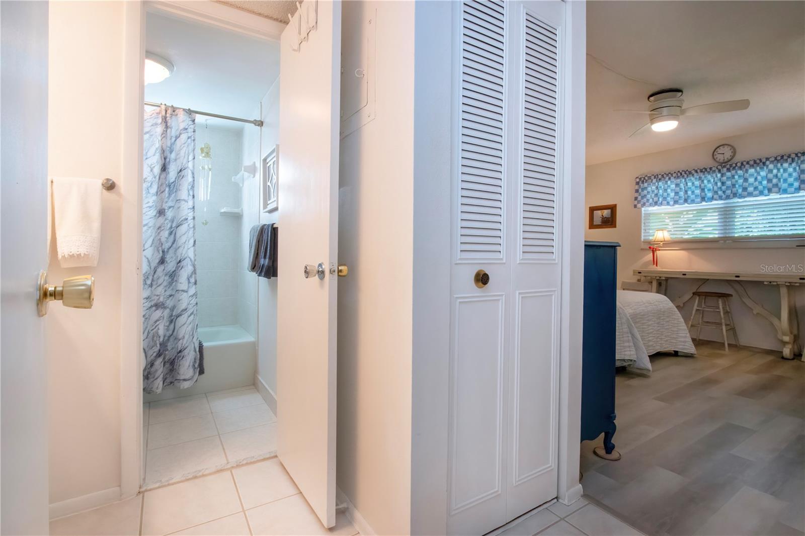Image 31 of 50 For 4210 Ironwood Circle 101j