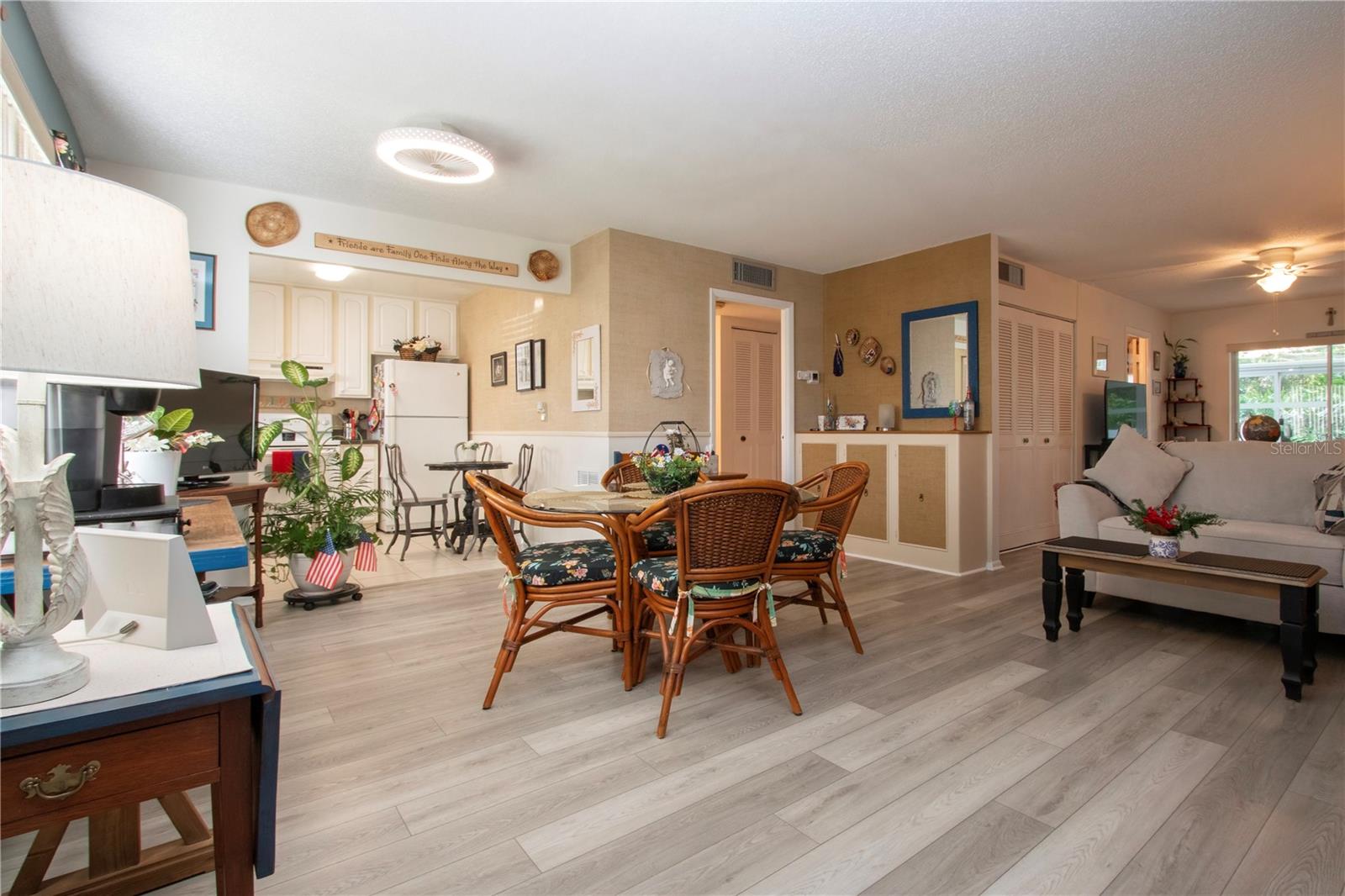 Image 6 of 50 For 4210 Ironwood Circle 101j