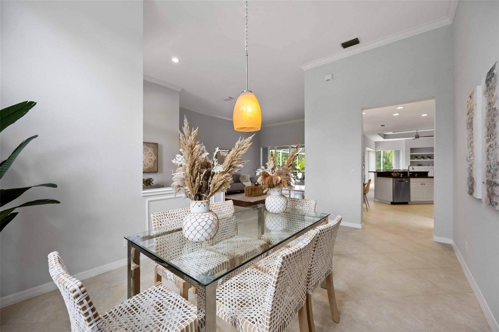 Image 9 of 77 For 8204 Waterview Boulevard