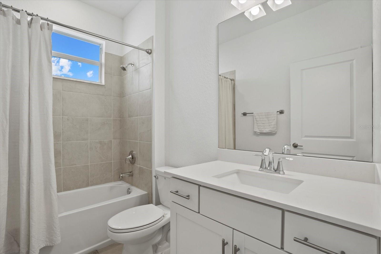 Image 26 of 43 For 8554 Saint Kitts Circle