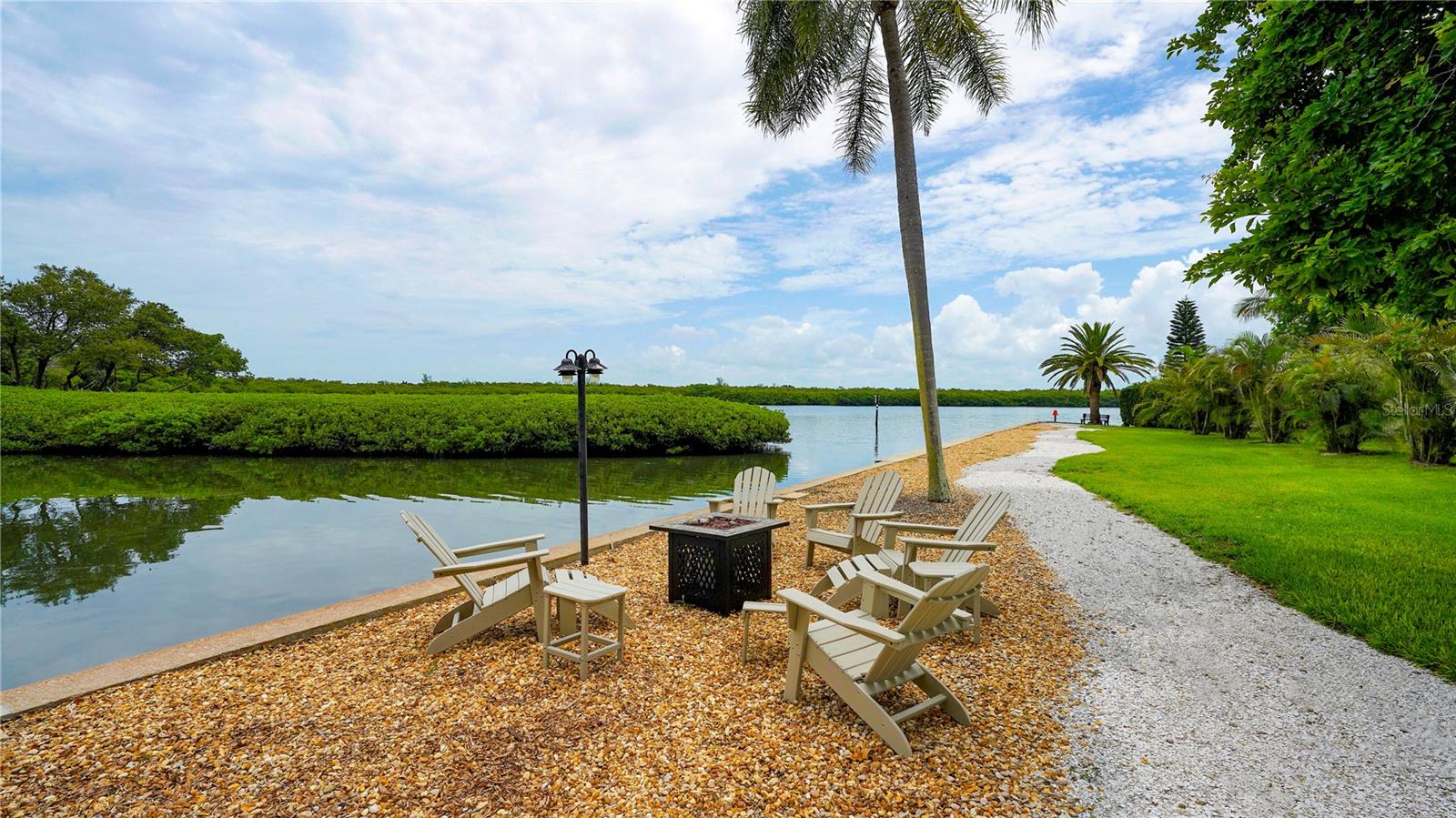 Image 36 of 58 For 4760 Gulf Of Mexico Dr. Villa 7