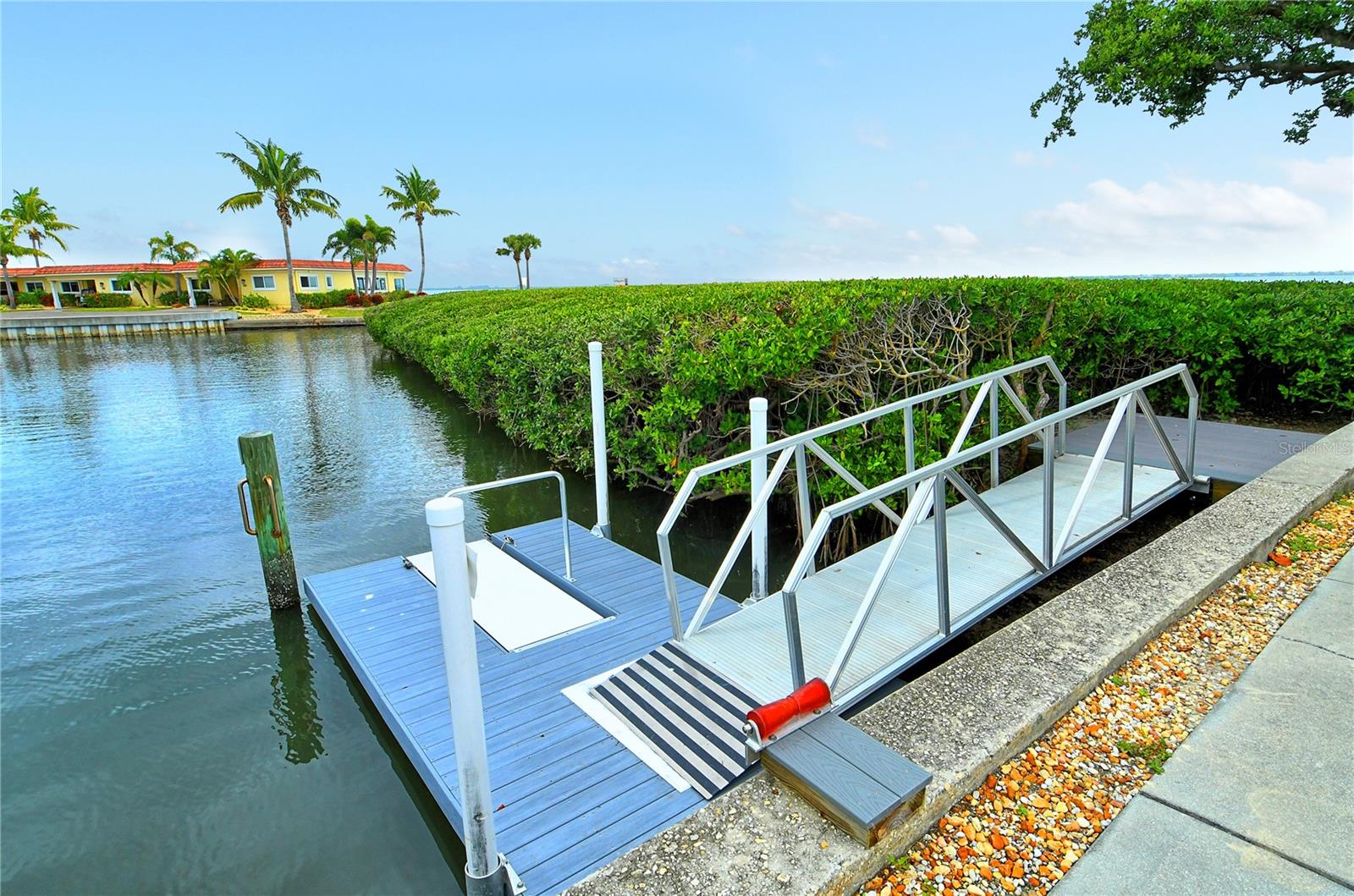 Image 47 of 58 For 4760 Gulf Of Mexico Dr. Villa 7