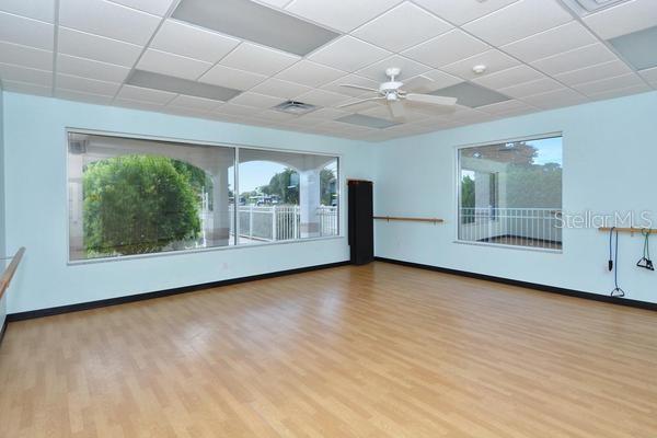 Image 42 of 48 For 9641 Castle Point Drive 1215