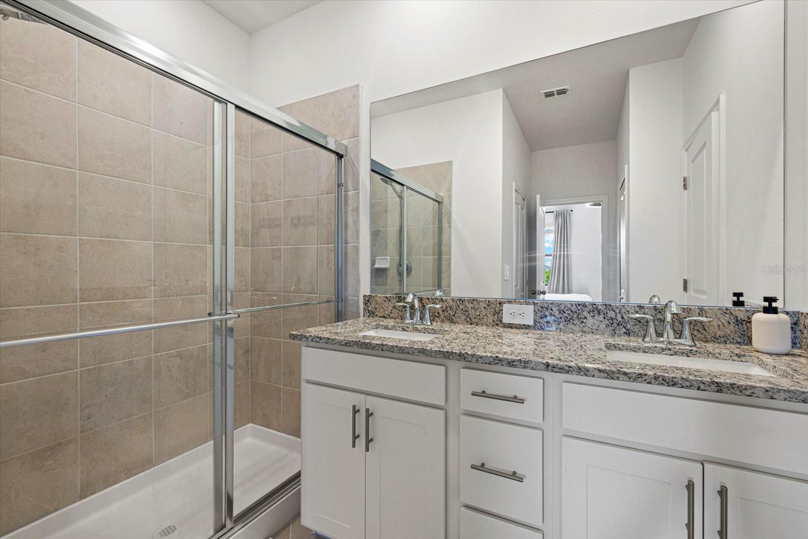Image 25 of 68 For 14812 Lyla Terrace