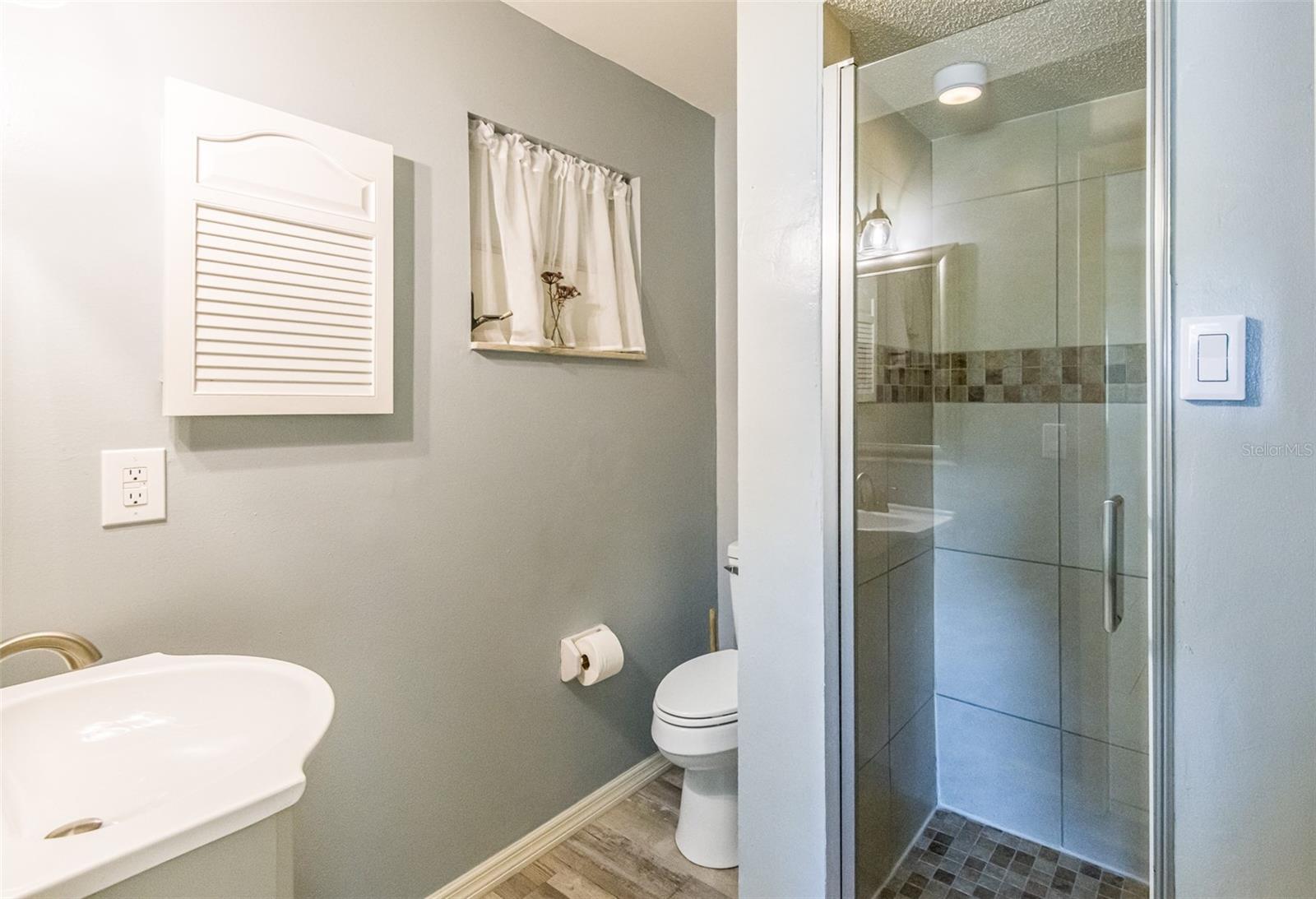 Image 8 of 18 For 20310 Lorenzo Avenue