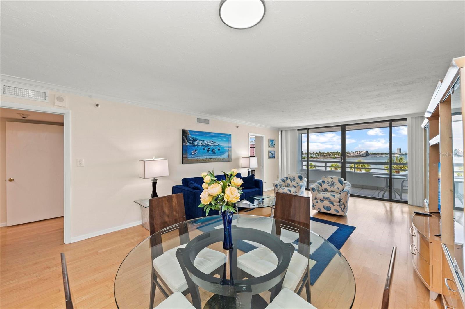 Image 9 of 48 For 888 Blvd Of The Arts  303