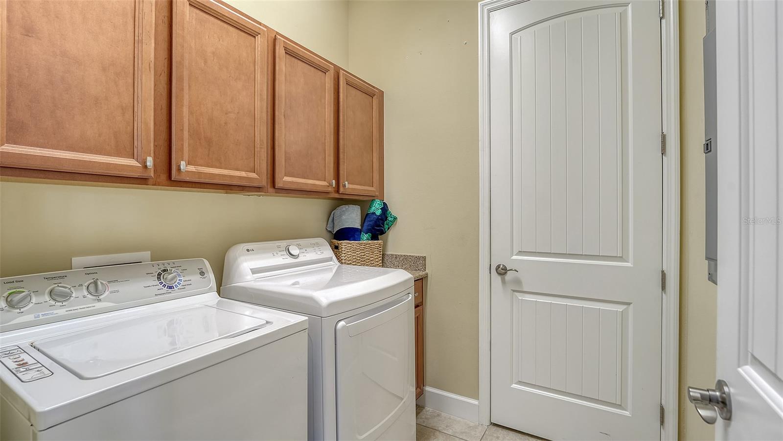 Image 36 of 52 For 343 Compass Point Drive 201