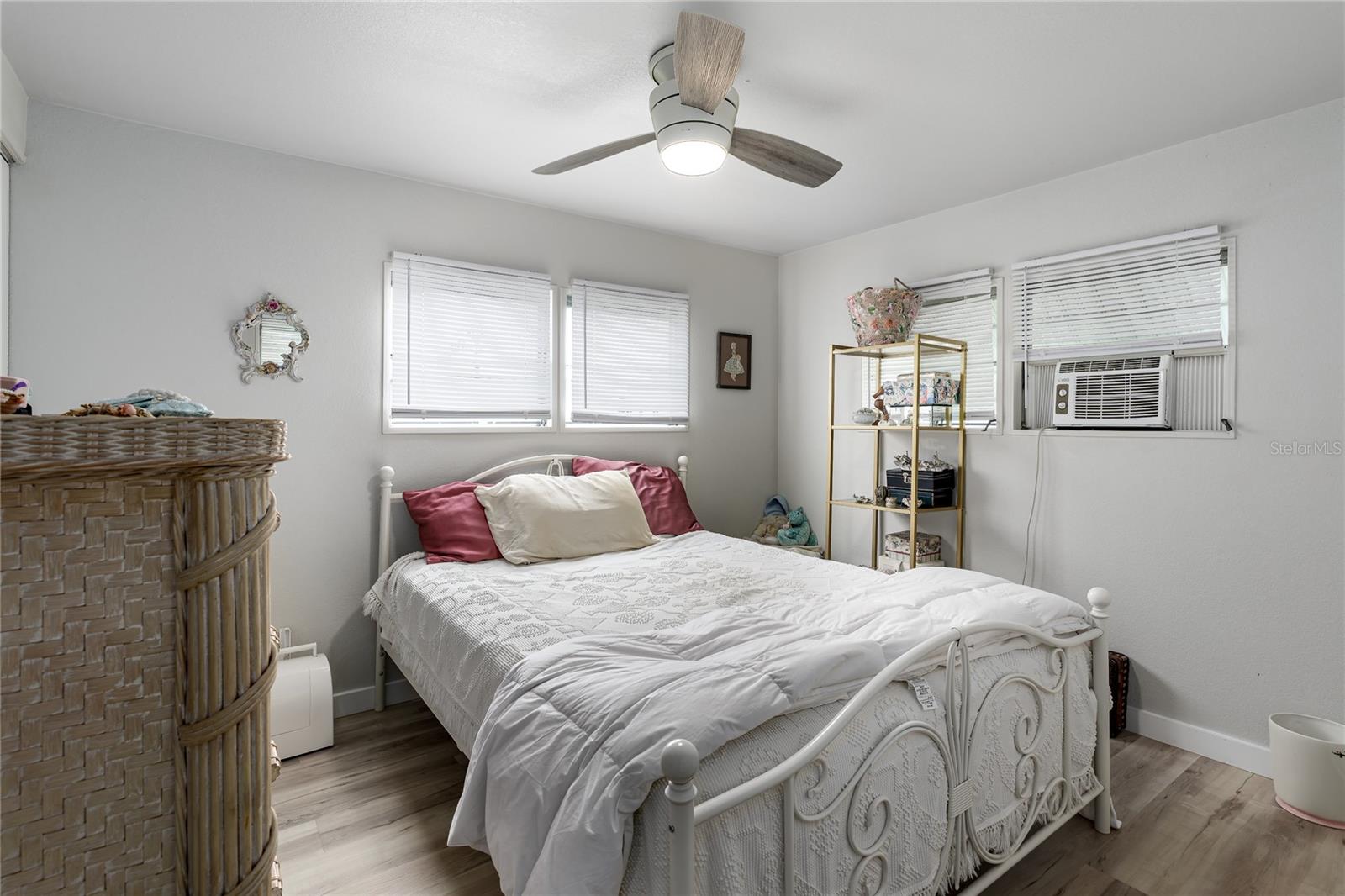 Image 10 of 20 For 3114 Crystal Lane