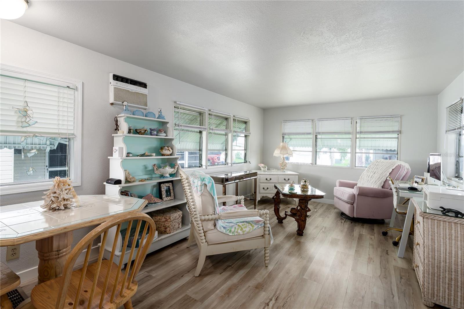Image 2 of 20 For 3114 Crystal Lane