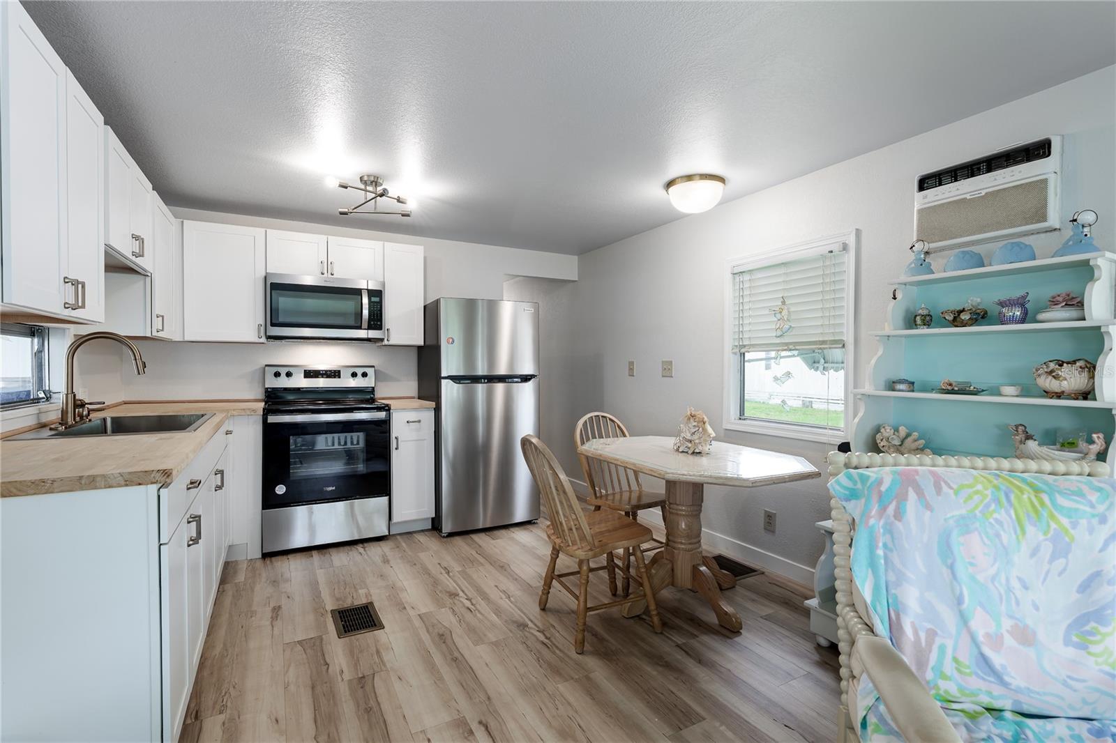 Image 6 of 20 For 3114 Crystal Lane