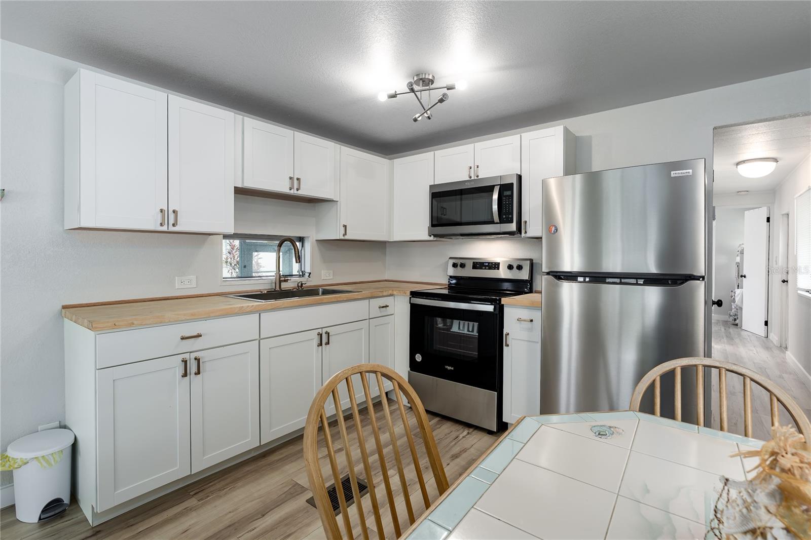 Image 7 of 20 For 3114 Crystal Lane