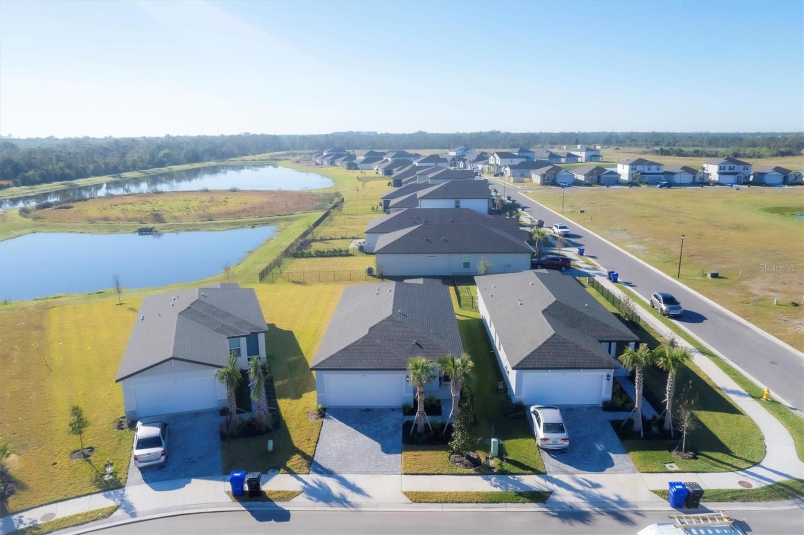 Image 2 of 40 For 148 Whiteland Bend