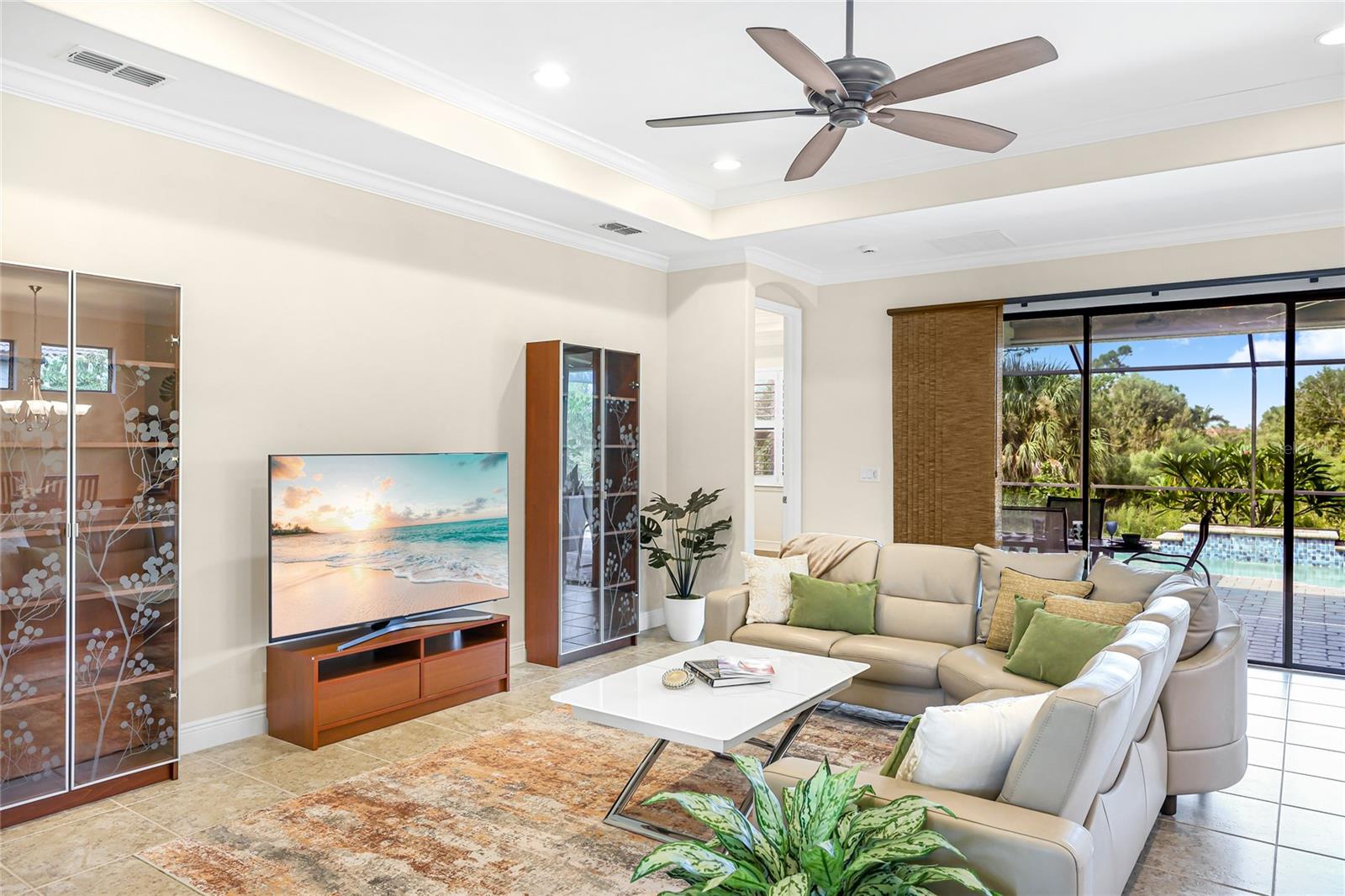 Image 10 of 51 For 1358 Cielo Court