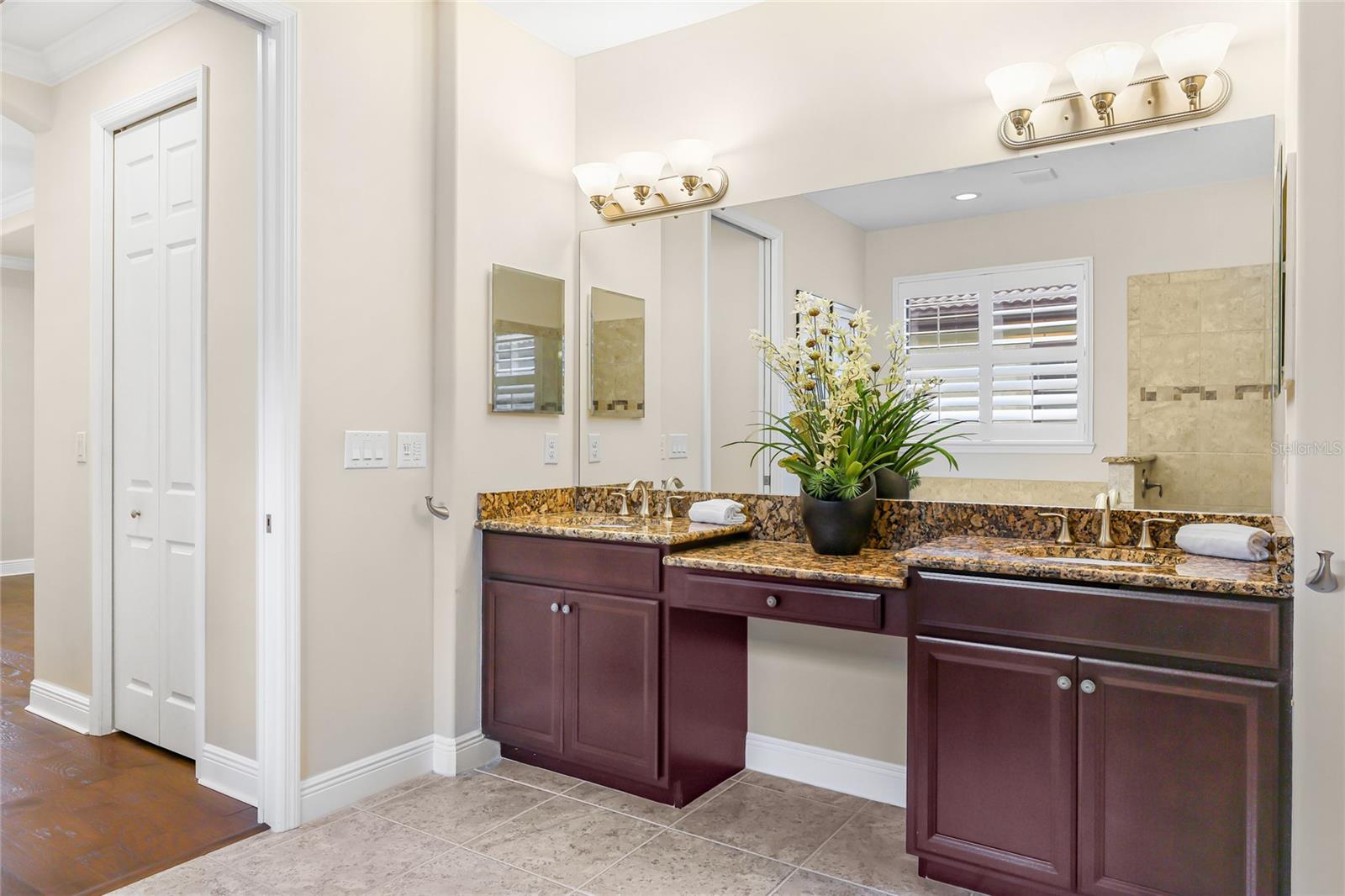 Image 16 of 51 For 1358 Cielo Court