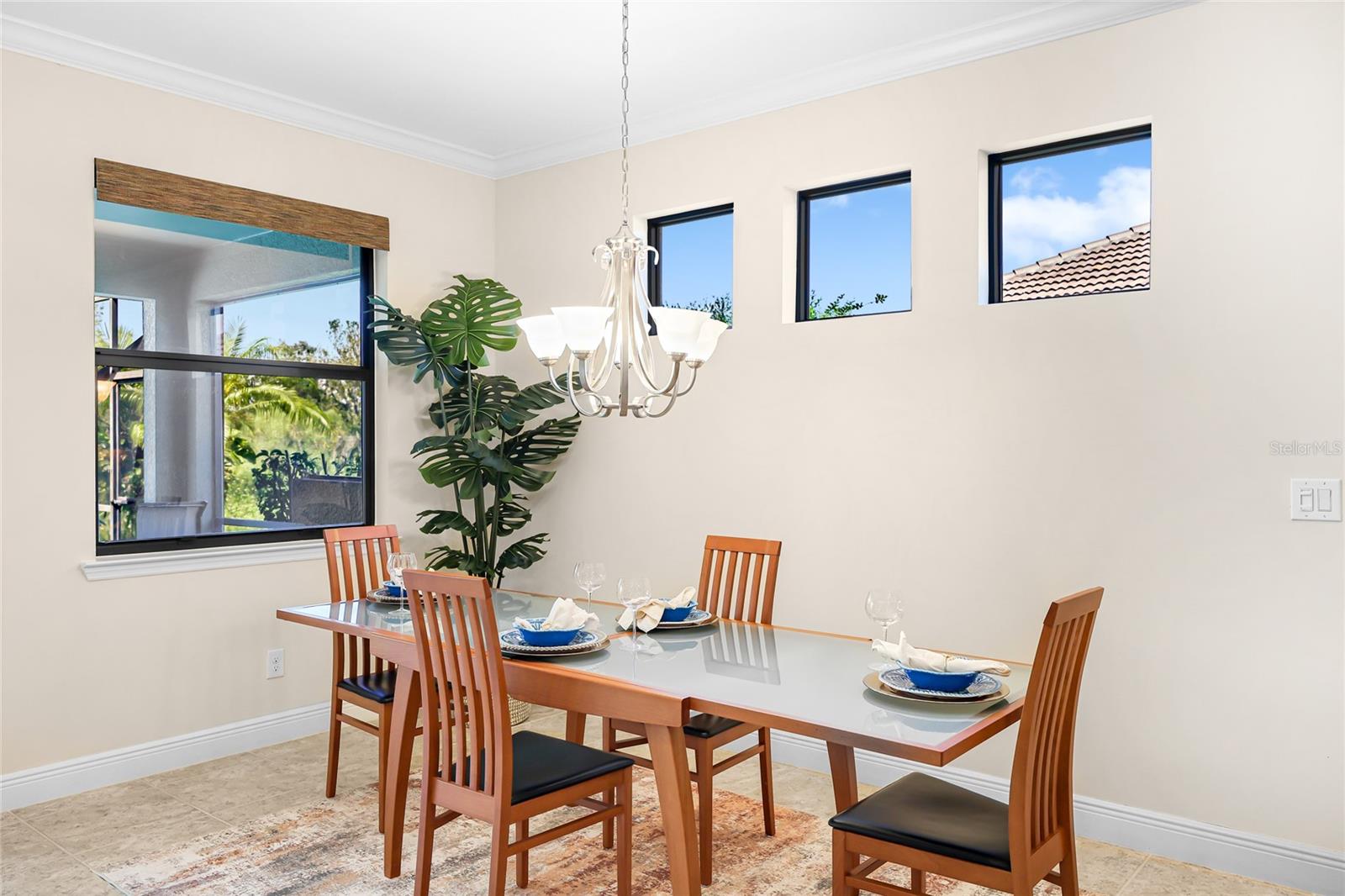 Image 7 of 51 For 1358 Cielo Court