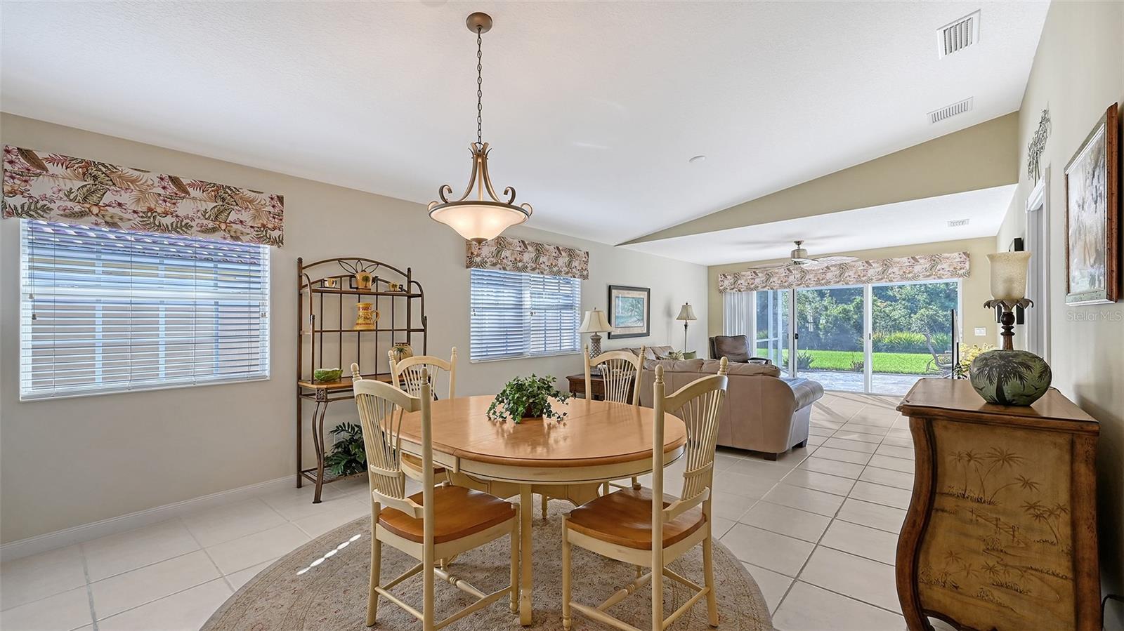 Image 11 of 100 For 7541 Pesaro Drive