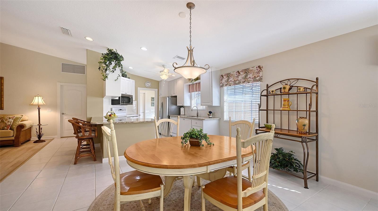 Image 15 of 100 For 7541 Pesaro Drive